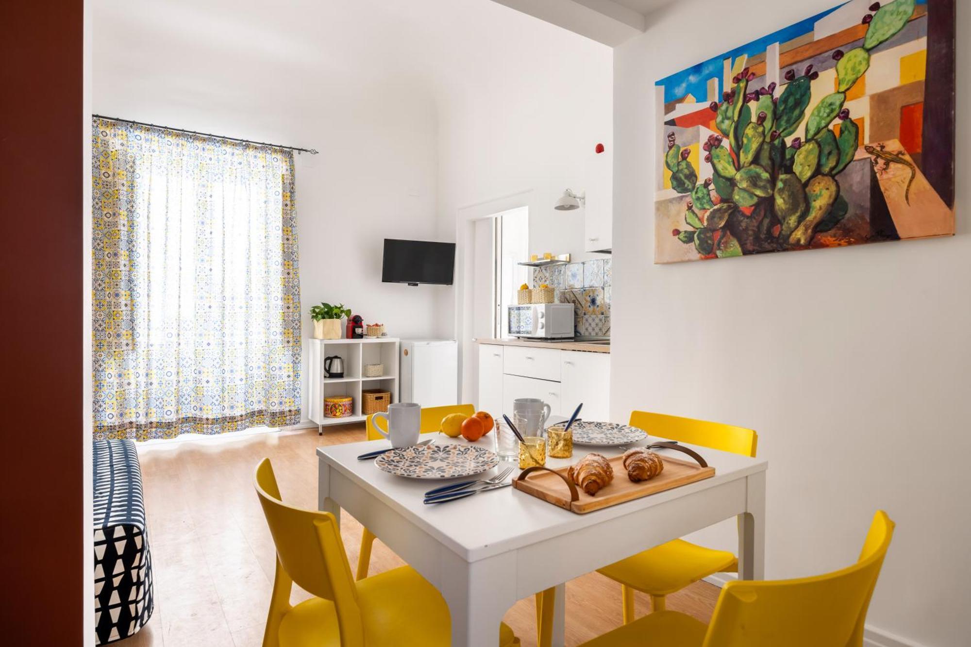 Agata E Rosalia 2 Bedroom Flat At The Quattro Canti Palermo Eksteriør billede