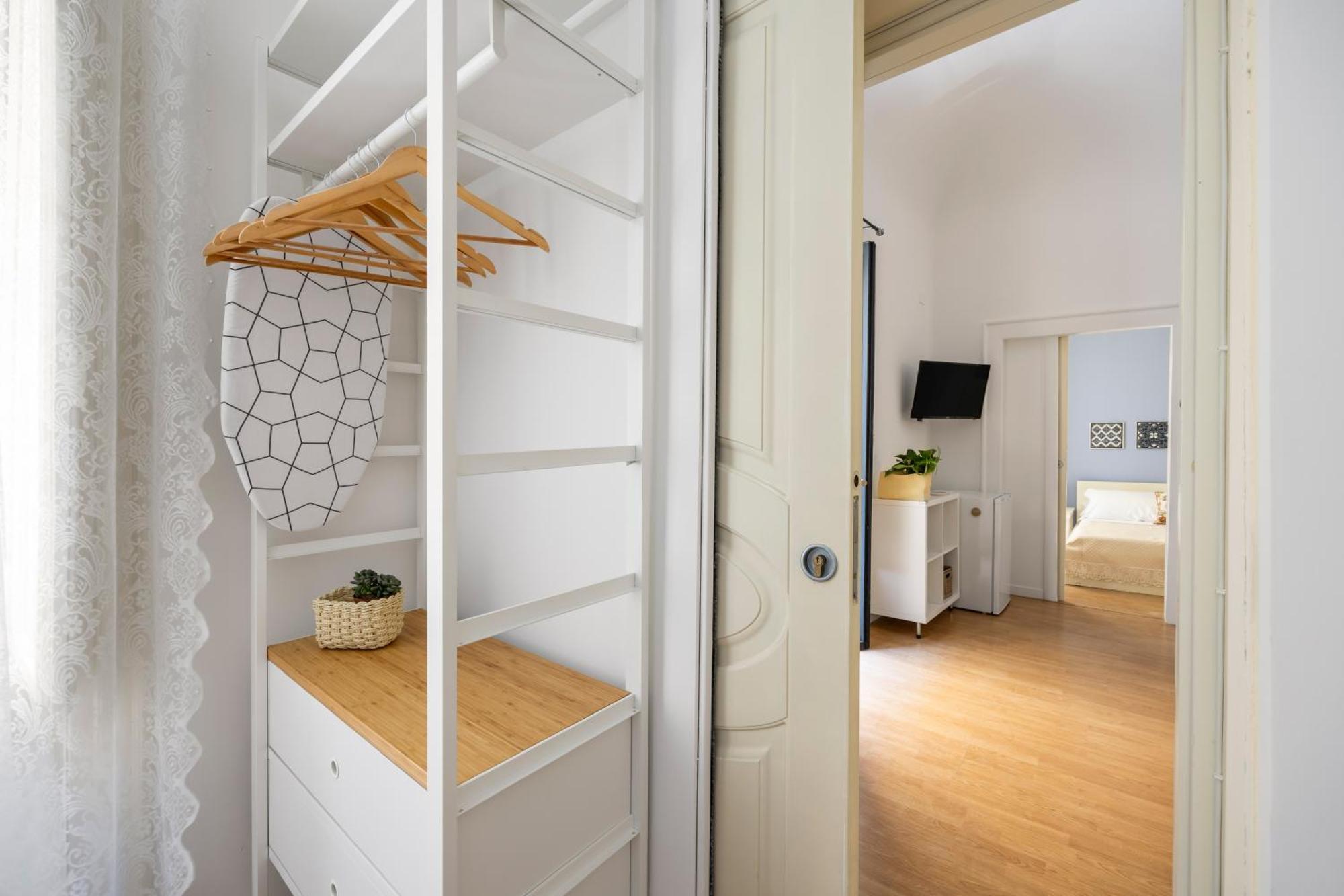 Agata E Rosalia 2 Bedroom Flat At The Quattro Canti Palermo Eksteriør billede
