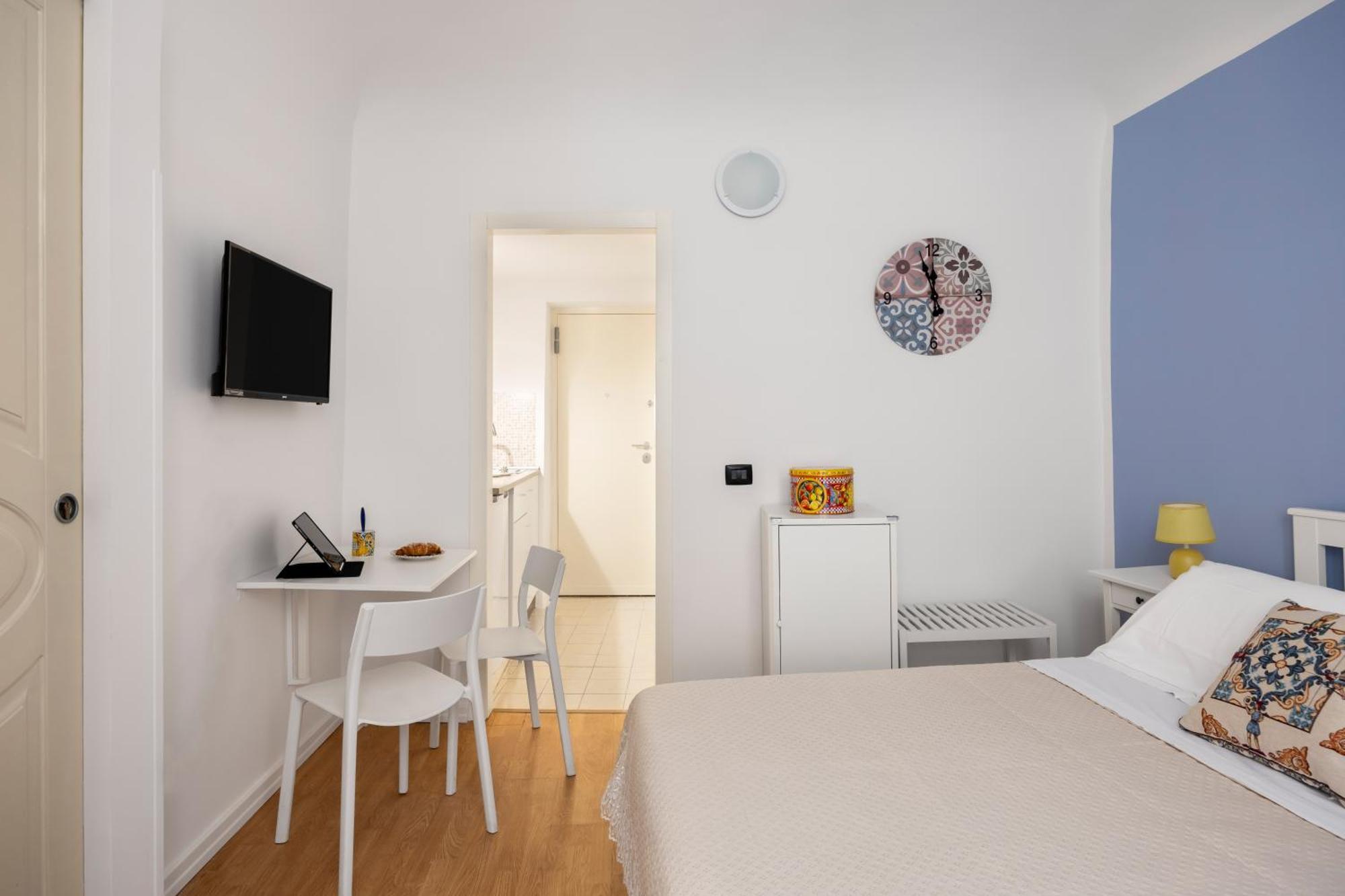 Agata E Rosalia 2 Bedroom Flat At The Quattro Canti Palermo Eksteriør billede