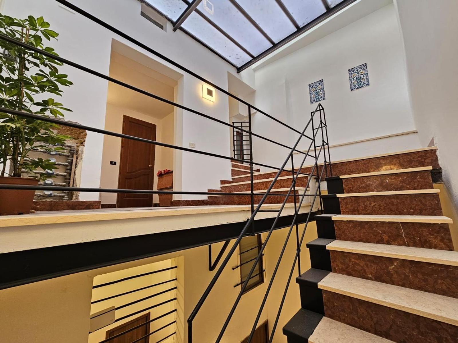 Agata E Rosalia 2 Bedroom Flat At The Quattro Canti Palermo Eksteriør billede